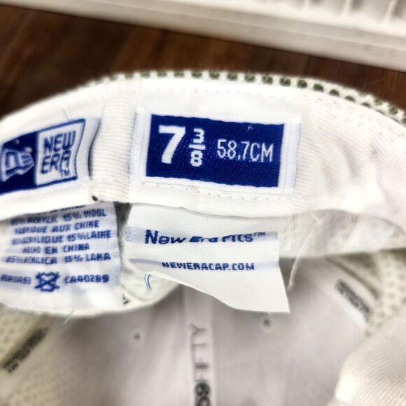 VTG New Era 59fifty Burton Fitted 7 3/8 Hat Cap White Gray Retro Snowboarding - Picture 11 of 11